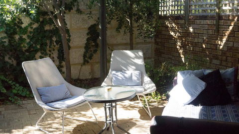 Relax, Bright & Airy Garden Villa - Tourism Cairns 27