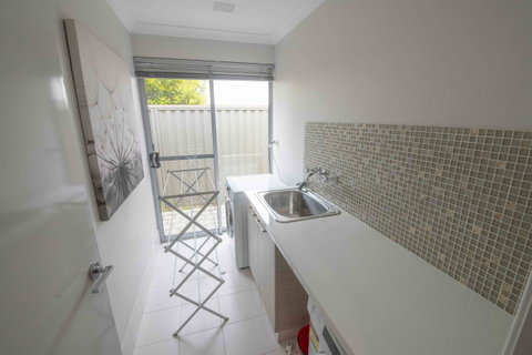 Magnificent Beach Retreat - Tourism Cairns 34