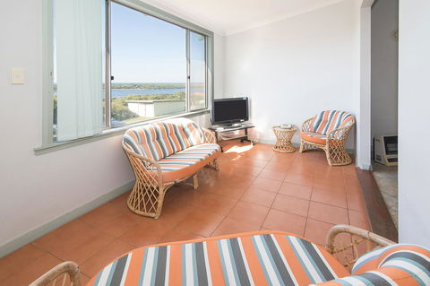 Augusta Hotel Motel - Tourism Cairns 3