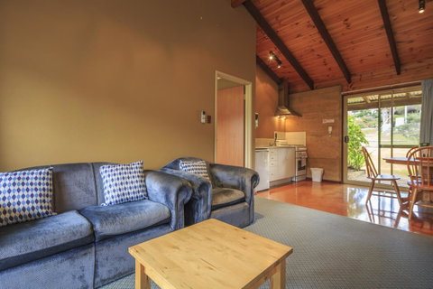 The Koorabup Motel - Tourism Cairns 3