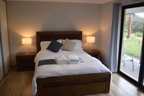 Eagle Bay House - Tourism Cairns 7