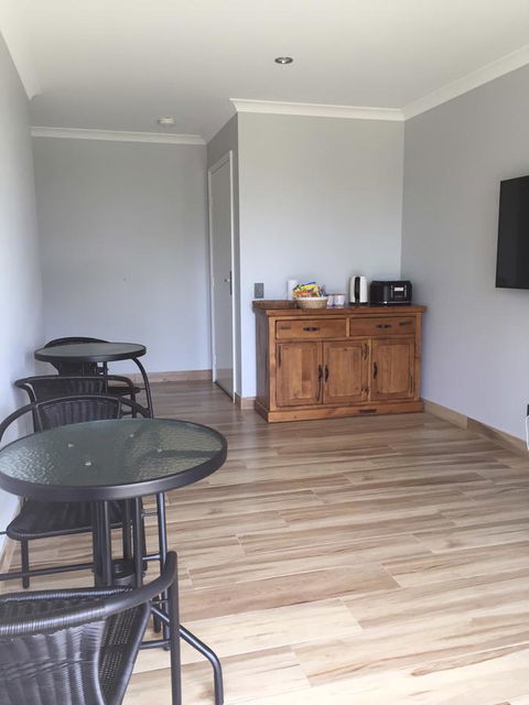 Eagle Bay House - Tourism Cairns 14