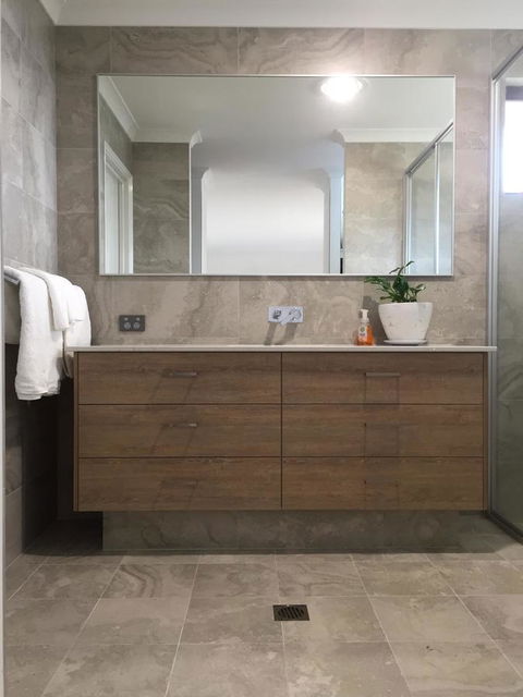 Eagle Bay House - Tourism Cairns 23