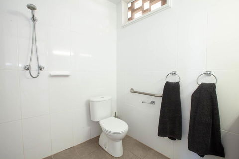 EUCLA MOTOR HOTEL - Tourism Cairns 5