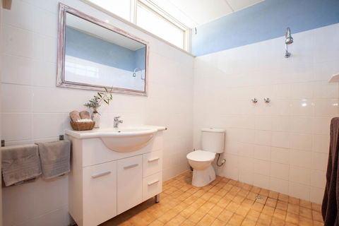 EUCLA MOTOR HOTEL - Tourism Cairns 13