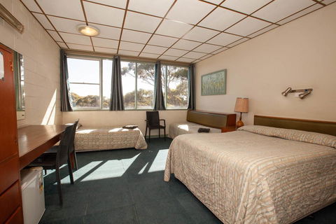 EUCLA MOTOR HOTEL - Tourism Cairns 20