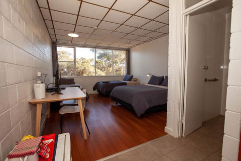 EUCLA MOTOR HOTEL - Tourism Cairns 4