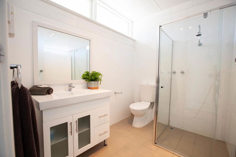 EUCLA MOTOR HOTEL - Tourism Cairns 1