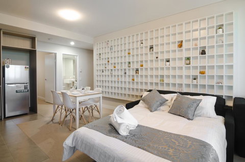 Boutique Carousel Apartment - Tourism Cairns 2