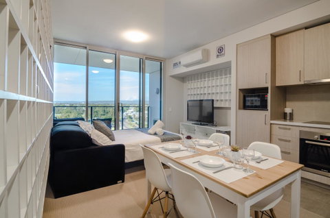Boutique Carousel Apartment - Tourism Cairns 1