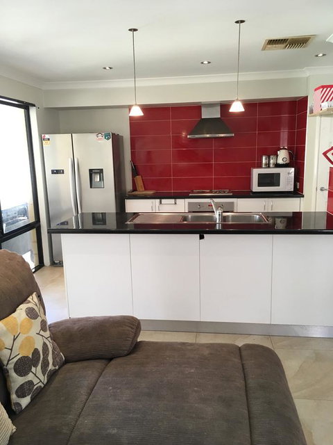 Shiraz Heights - Tourism Cairns 12
