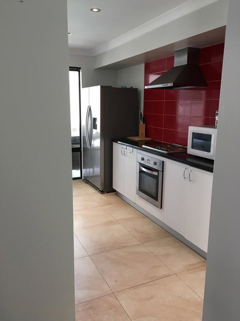 Shiraz Heights - Tourism Cairns 14