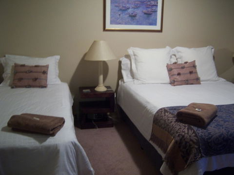 Scarborough - Oceanview 2 Bed, 2 Bathroom Apartment - Tourism Cairns 12