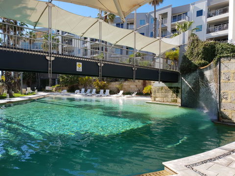 Scarborough - Oceanview 2 Bed, 2 Bathroom Apartment - Tourism Cairns 9