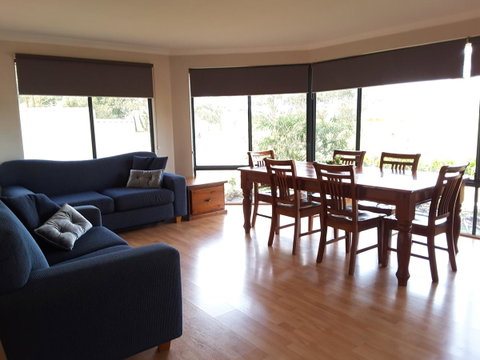 Cosy Corner Chalets - Tourism Cairns 4