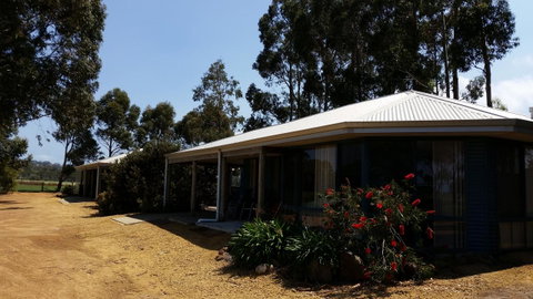 Cosy Corner Chalets - Tourism Cairns 12