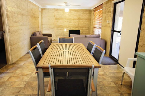 Hopetoun Motel & Chalet Village - Tourism Cairns 40