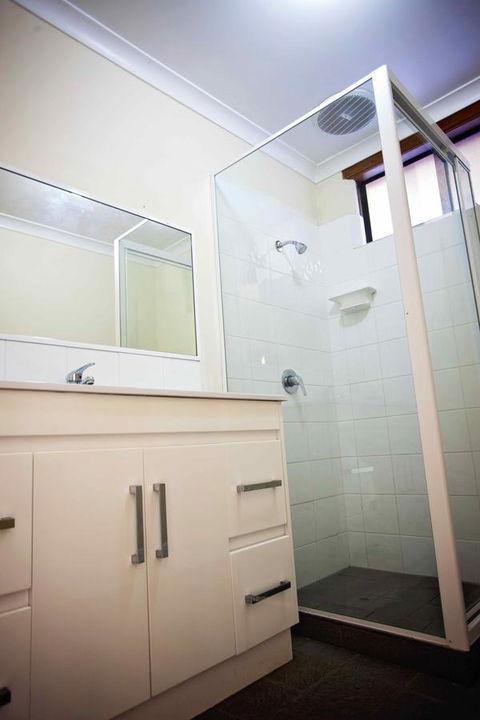 Hopetoun Motel & Chalet Village - Tourism Cairns 43