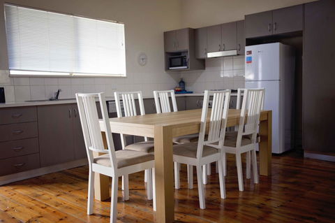 Hopetoun Motel & Chalet Village - Tourism Cairns 7