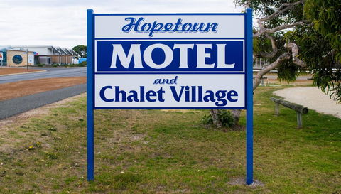 Hopetoun Motel & Chalet Village - Tourism Cairns 5