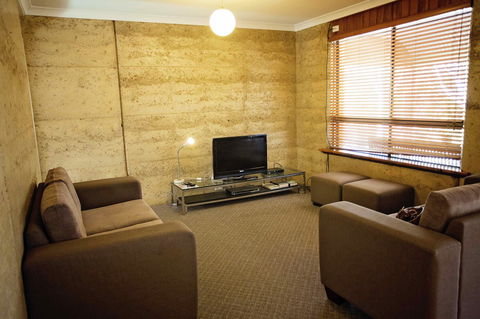 Hopetoun Motel & Chalet Village - Tourism Cairns 41