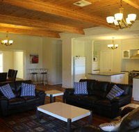 Burton Farmhouse - Tourism Cairns