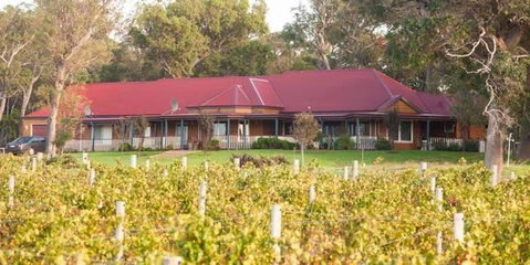 Burton Farmhouse - Tourism Cairns 10