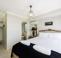 Scarborough Villa On Duke - Tourism Cairns
