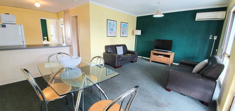 West Beach Lagoon 109 â€“ Amazing Location! - Tourism Cairns 4