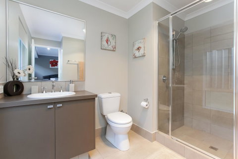 Perth Comfy Stays - Tourism Cairns 27