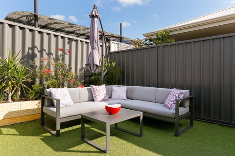 Perth Comfy Stays - Tourism Cairns 8