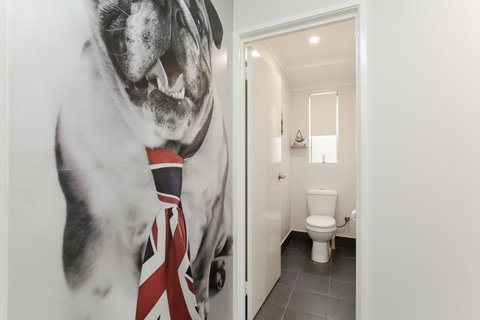 Perth Comfy Stays - Tourism Cairns 41