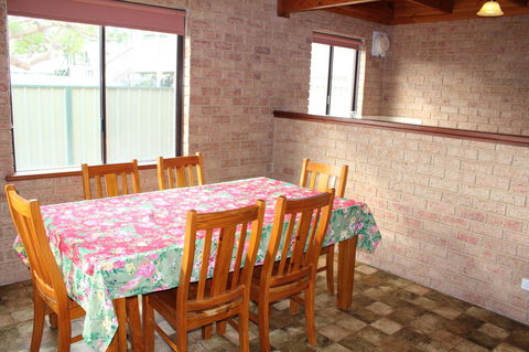 Kestrel Chalets - Tourism Cairns 20