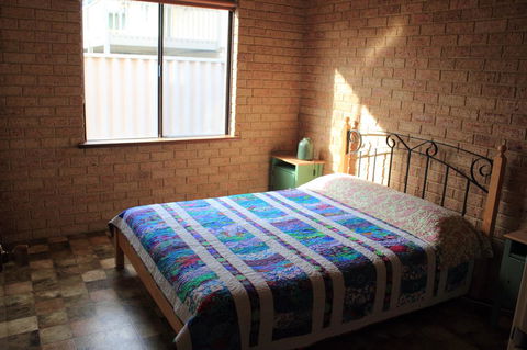 Kestrel Chalets - Tourism Cairns 12