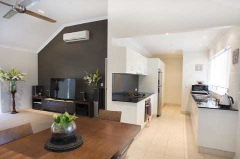 Gecko Lodge Kalbarri - Tourism Cairns 13