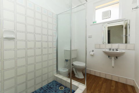 Scarborough Apartments - Tourism Cairns 5