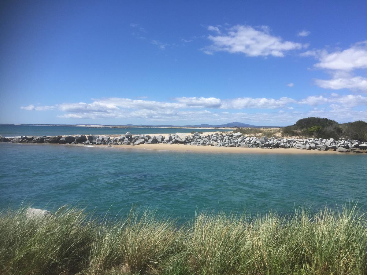 Gravelly Beach TAS Tourism Cairns