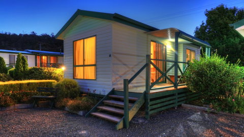 Bicheno Cabin Park - Tourism Cairns 37