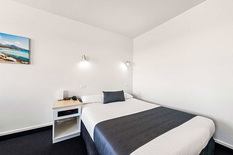 Coach House Launceston - Tourism Cairns 19