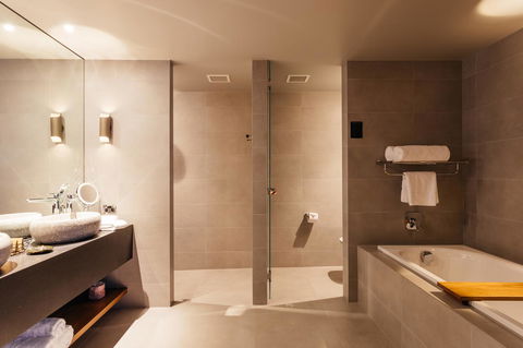 MACq 01 Hotel - Tourism Cairns 27