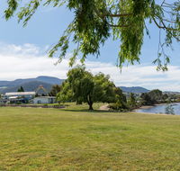 Riverfront Motel  Villas - Tourism Cairns
