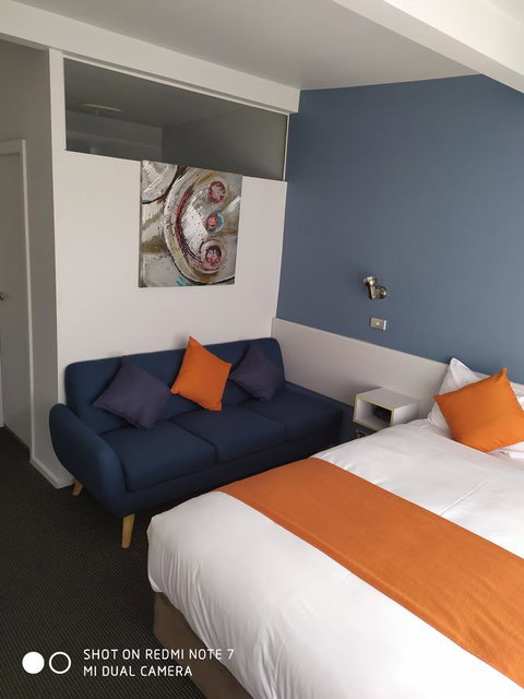 Waterfront Lodge Motel - Tourism Cairns 13