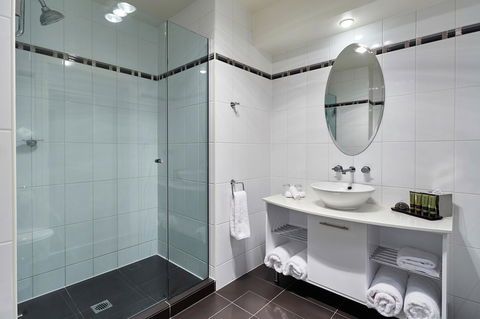 Peppers Seaport Hotel - Tourism Cairns 8