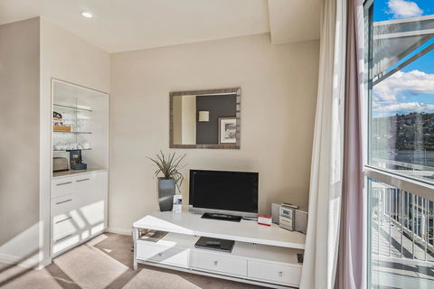Peppers Seaport Hotel - Tourism Cairns 1