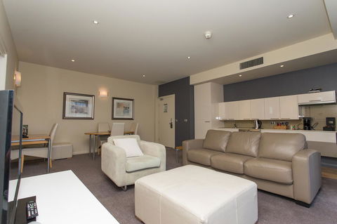Peppers Seaport Hotel - Tourism Cairns 40