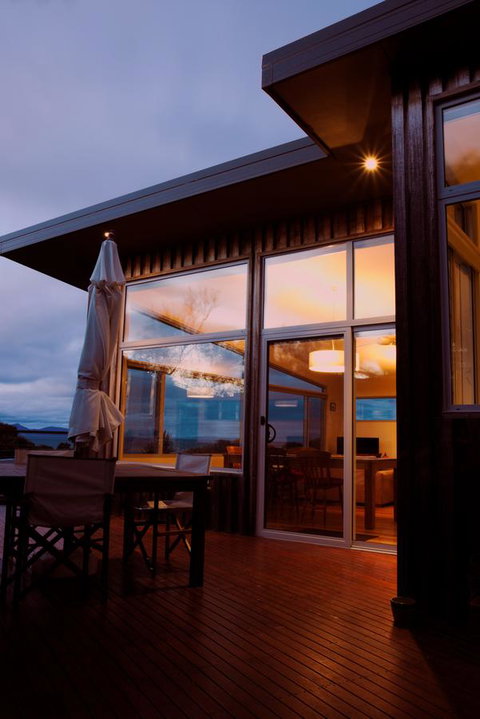 Eagle Peaks At Freycinet - Tourism Cairns 23
