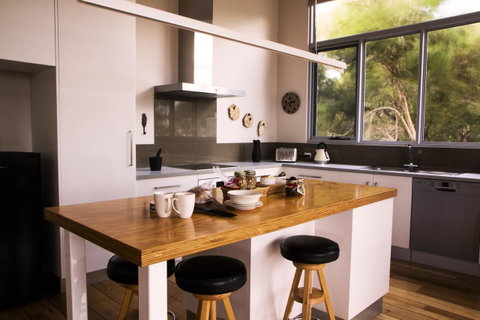 Eagle Peaks At Freycinet - Tourism Cairns 25