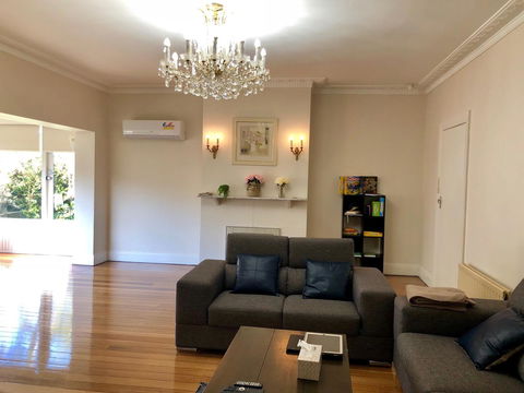 Riverbank Villa - Tourism Cairns 3
