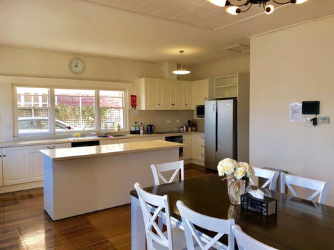 Riverbank Villa - Tourism Cairns 5