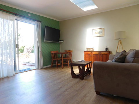 Amble\'a\'While On Tamar - Tourism Cairns 16